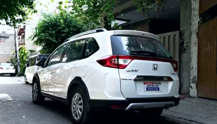 Honda BRV For Rent